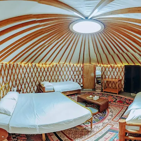 Hotel Nomad Yurts